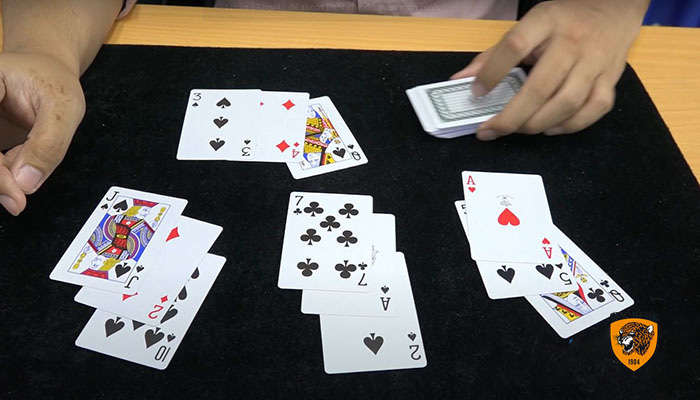 cách chia bài liêng gặp liêng